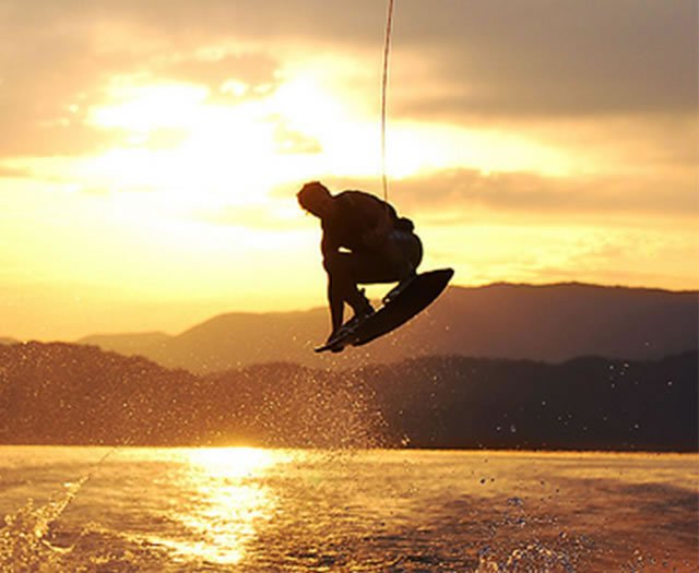 EXCLUSIVAS CHACRAS CON VISTAS AL LAGO